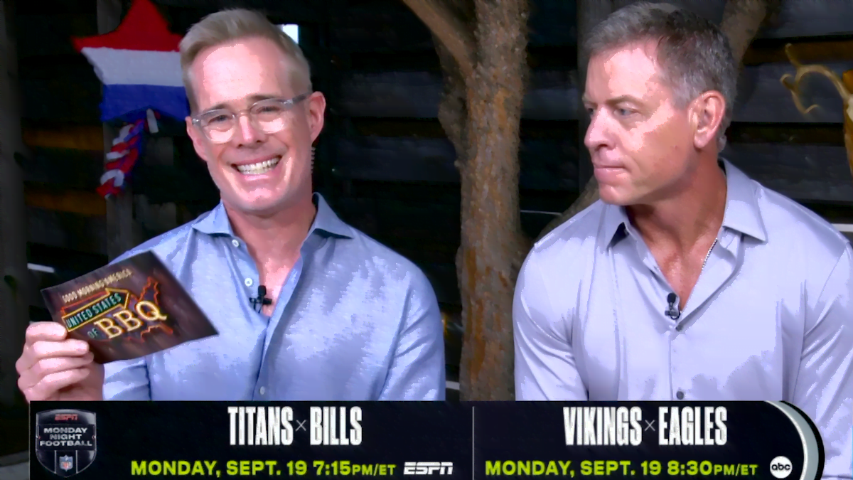 Troy Aikman and Joe Buck