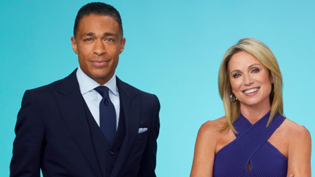 A photo of Amy Robach and T.J. Holmes