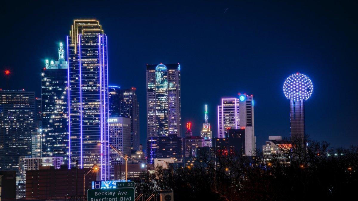 A photo of the Dallas skyline