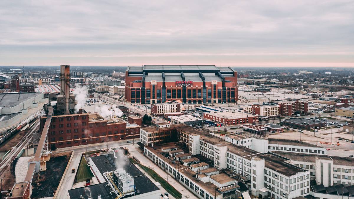 A photo of the Indianapolis skyline