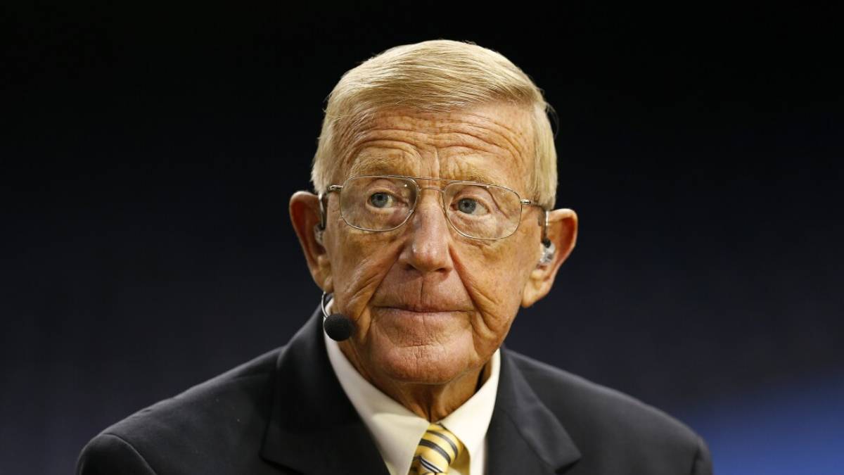 A photo of Lou Holtz