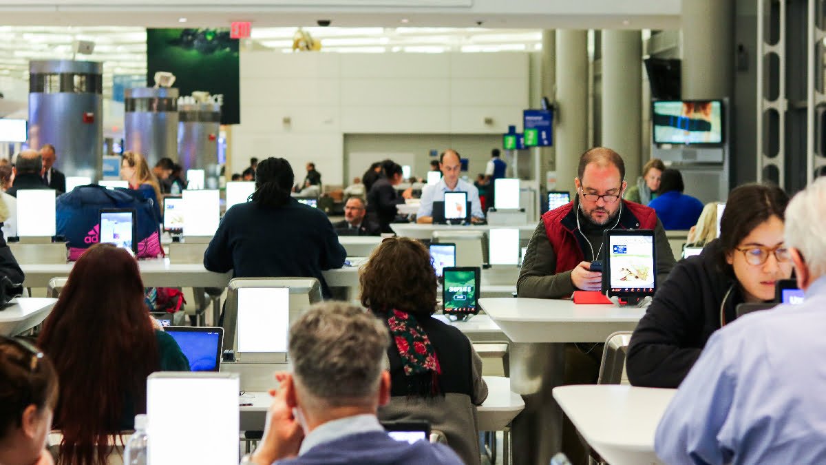 A photo of a newsroom