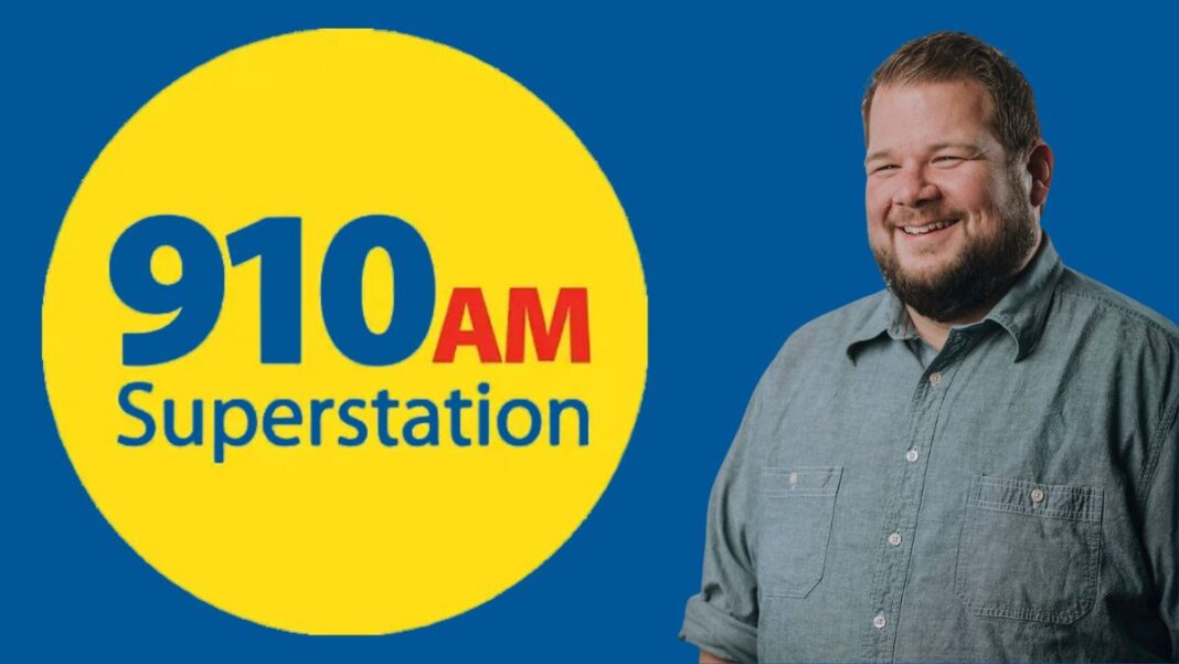 Logo for 910 AM Superstation and a photo of host Justin Barclay