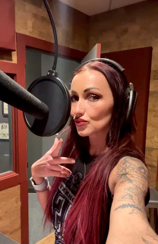 Radio Amy Grey
